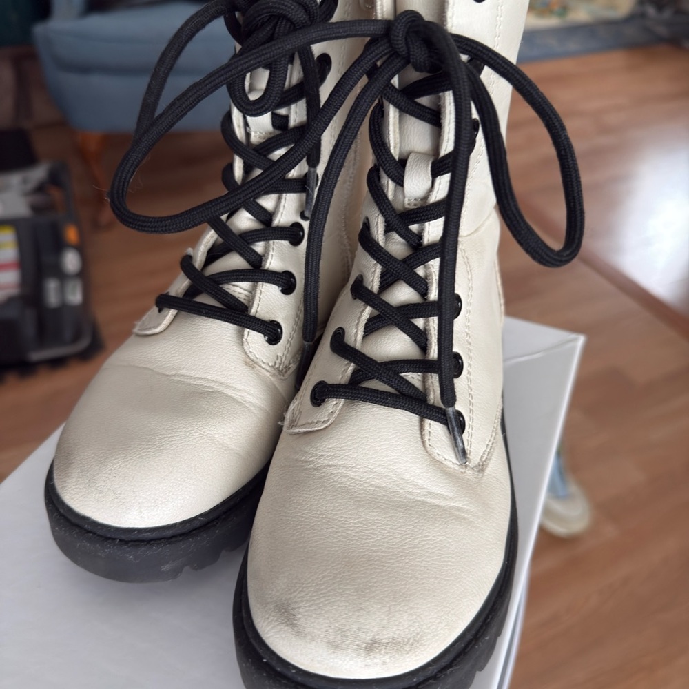 Girls White Lace-Up Combat Boots